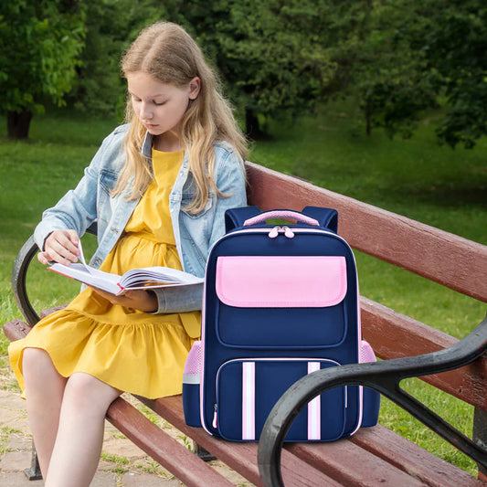 Großvolumiger Schulrucksack für Schüle